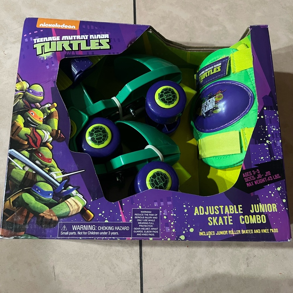 Nickelodeon TMNT Green and Purple Skate Set